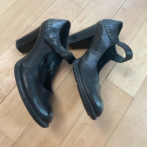Born women’s black leather shoes 7.5 - Picture 4 of 8